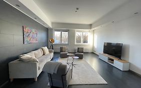Truretreats Design Loft Fuer 8 Personen I Riesige Kueche I Echarger I 65Z Smarttv I 150Qm